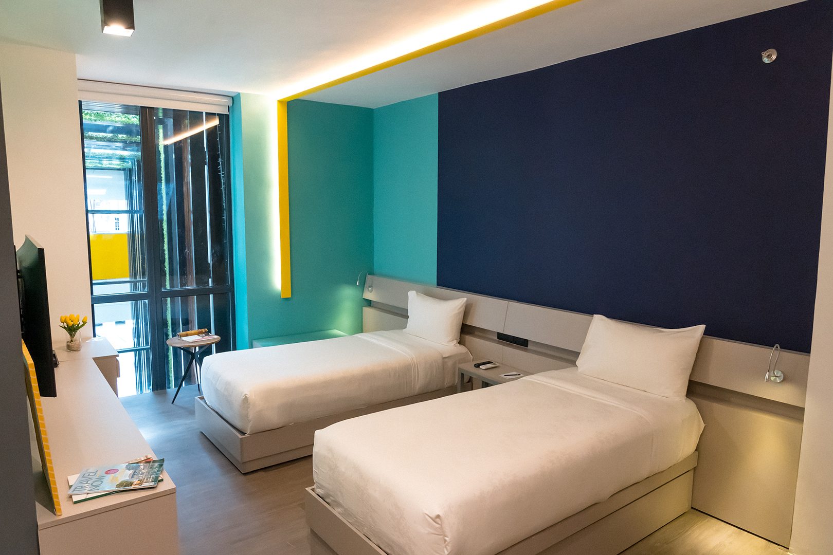 executive-room-yello-hotel